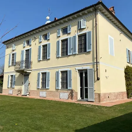 Liberty Monferrato Hus Med Pool Villa