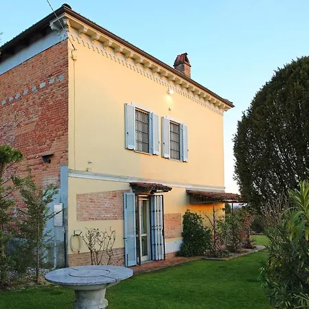 Villa Liberty Monferrato Hus Med Pool